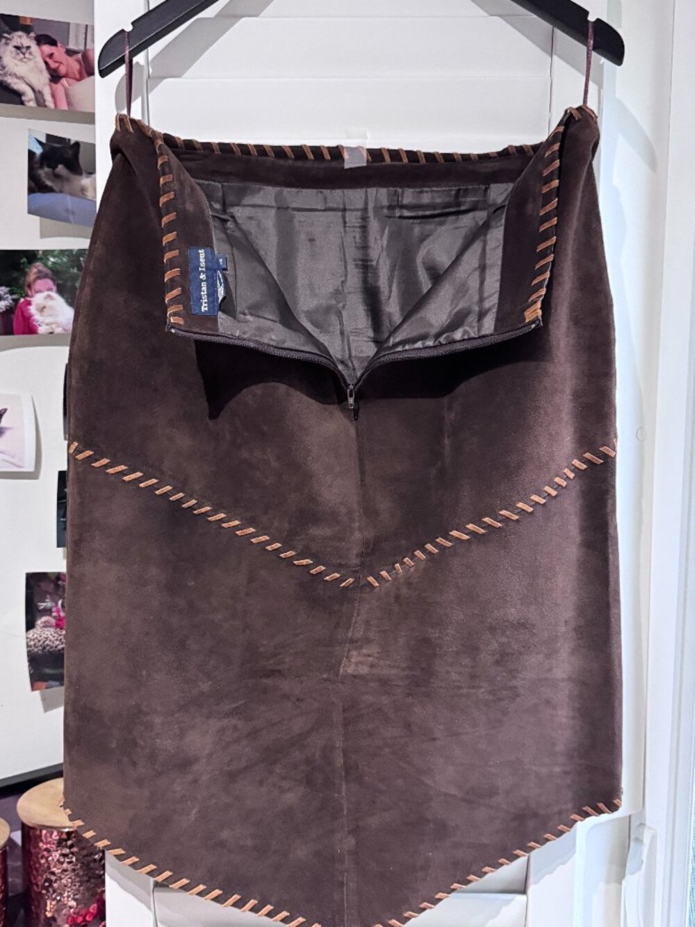 π₯ HOST PICK X 2π₯ π€ Vintage Tristan & Iseut Suede Skirt | Quiet Luxury π€β¨ - Picture 7 of 16